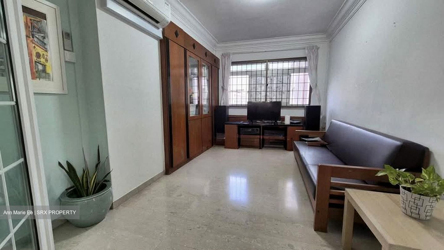 Blk 555 Choa Chu Kang North 6 (Choa Chu Kang), HDB Executive #575221651